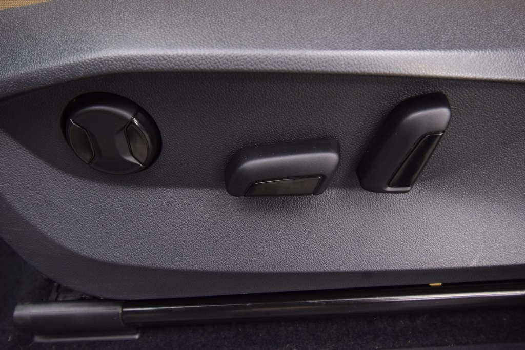 used 2022 Volkswagen Tiguan car, priced at $21,749