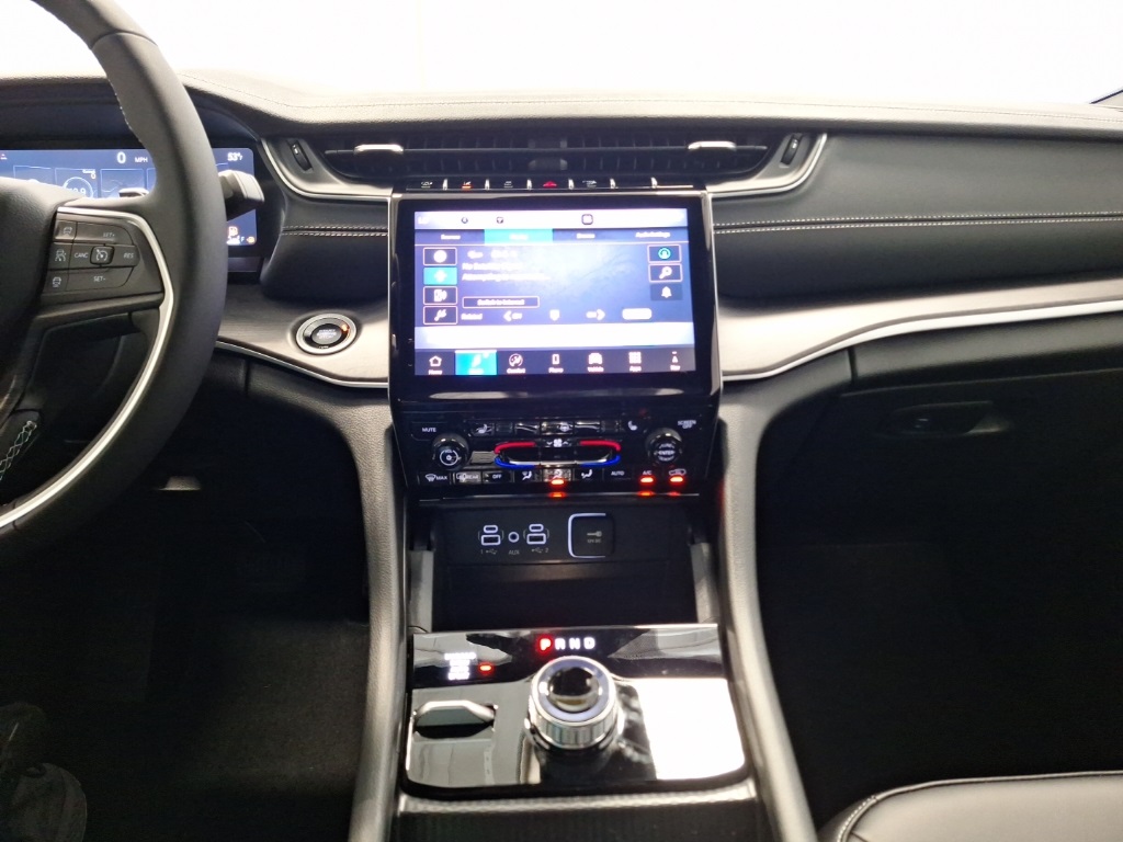new 2025 Jeep Grand Cherokee L car, priced at $54,505