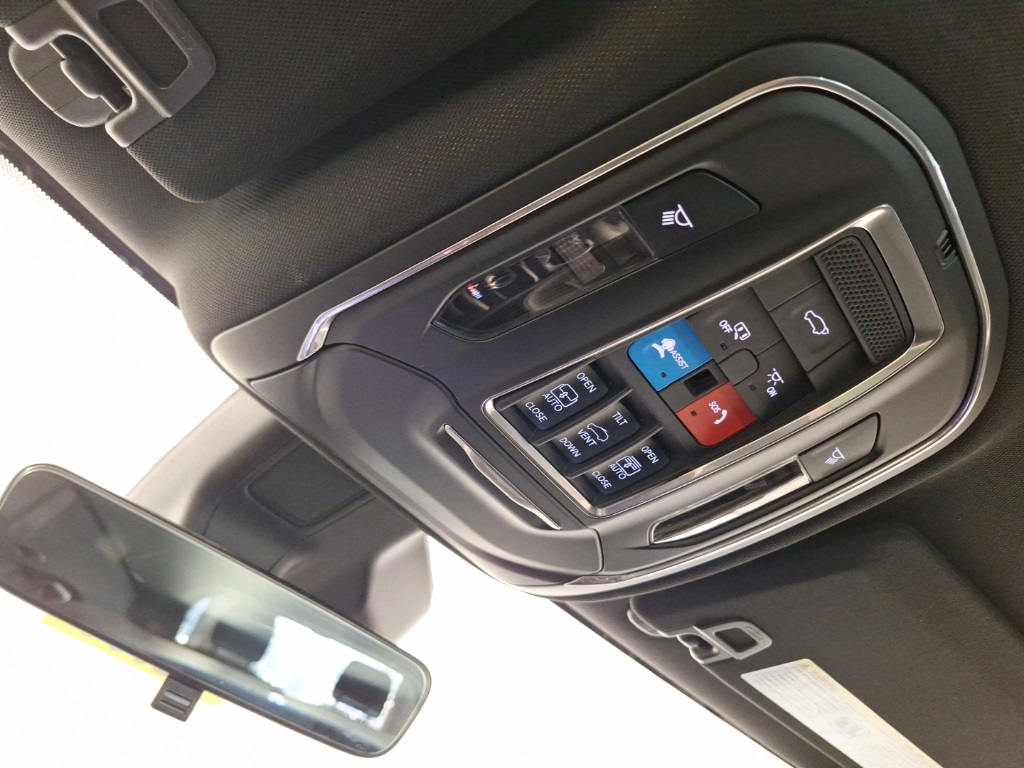 new 2025 Jeep Grand Cherokee L car, priced at $54,505