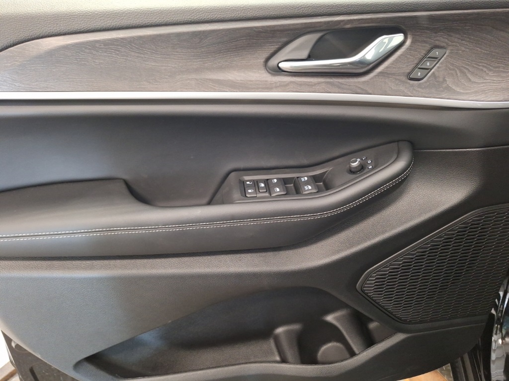 new 2025 Jeep Grand Cherokee L car, priced at $54,505