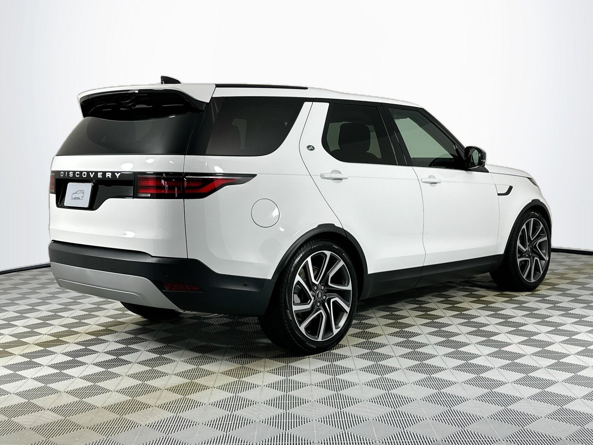 new 2025 Land Rover Discovery car, priced at $65,953
