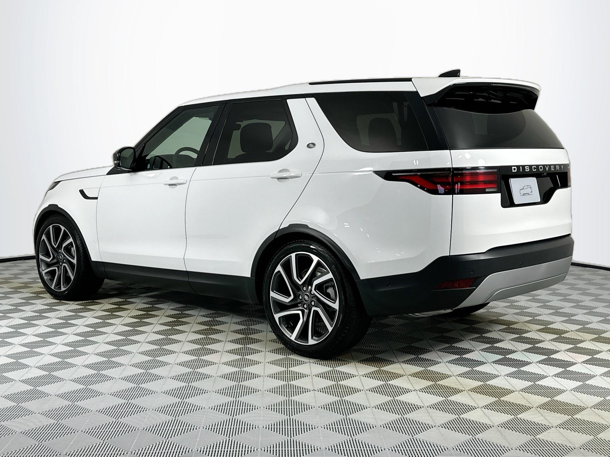 new 2025 Land Rover Discovery car, priced at $65,953