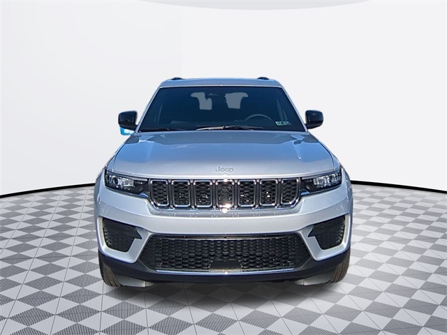used 2025 Jeep Grand Cherokee car, priced at $37,911
