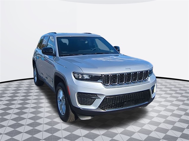 used 2025 Jeep Grand Cherokee car, priced at $37,911