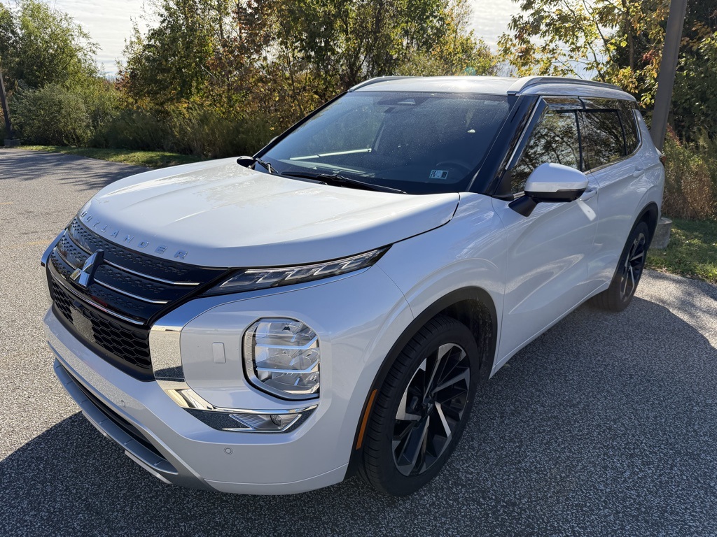 used 2023 Mitsubishi Outlander car, priced at $28,903