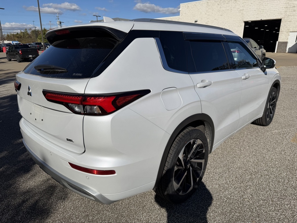 used 2023 Mitsubishi Outlander car, priced at $28,903