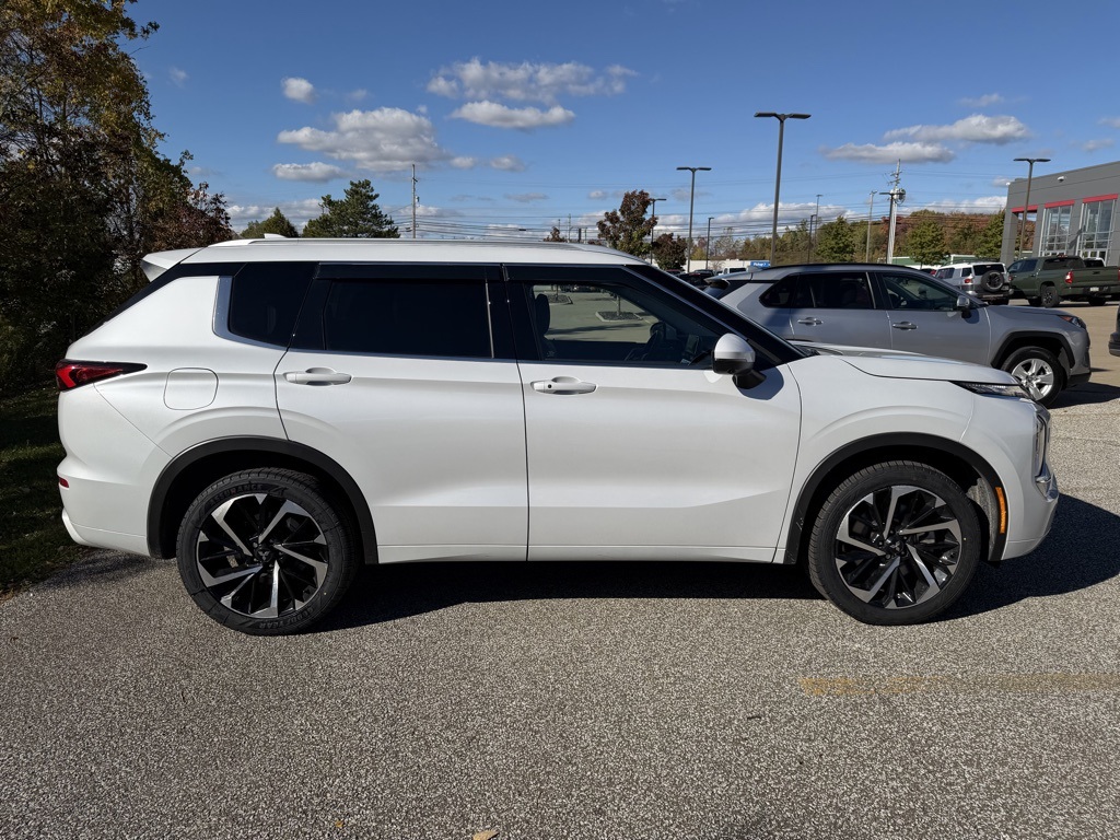 used 2023 Mitsubishi Outlander car, priced at $28,903