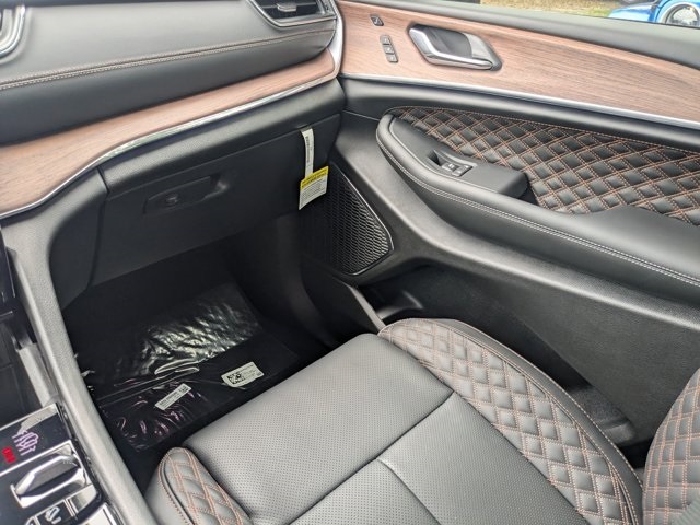 new 2025 Jeep Grand Cherokee L car, priced at $55,675