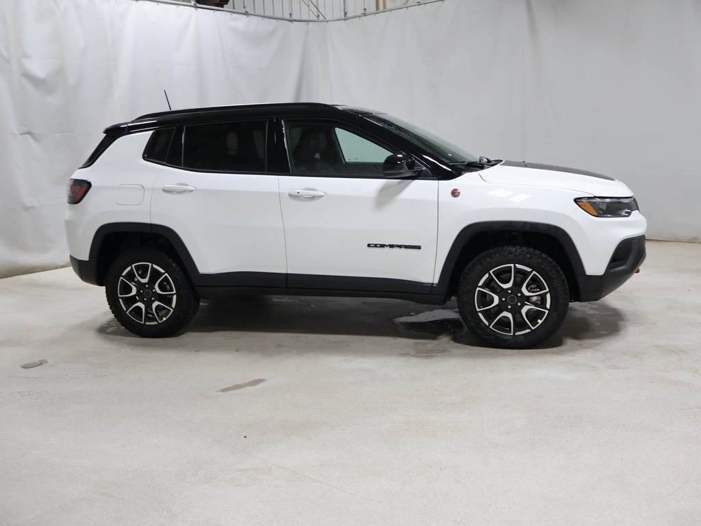 new 2025 Jeep Compass car, priced at $32,888