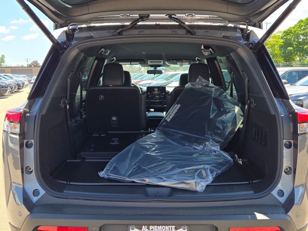 new 2025 Nissan Pathfinder car, priced at $46,595