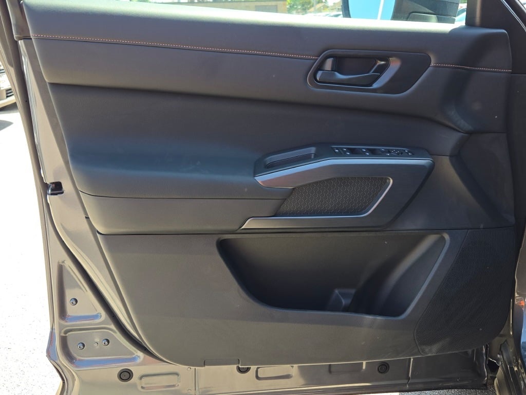 new 2025 Nissan Pathfinder car, priced at $46,595