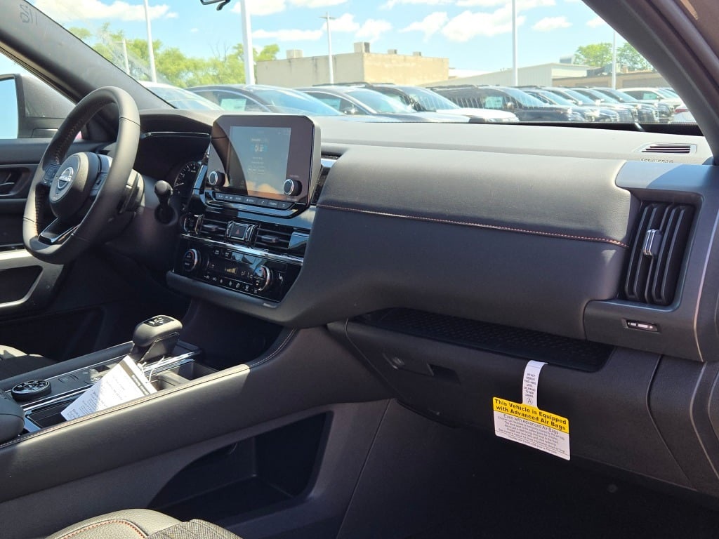 new 2025 Nissan Pathfinder car, priced at $46,595