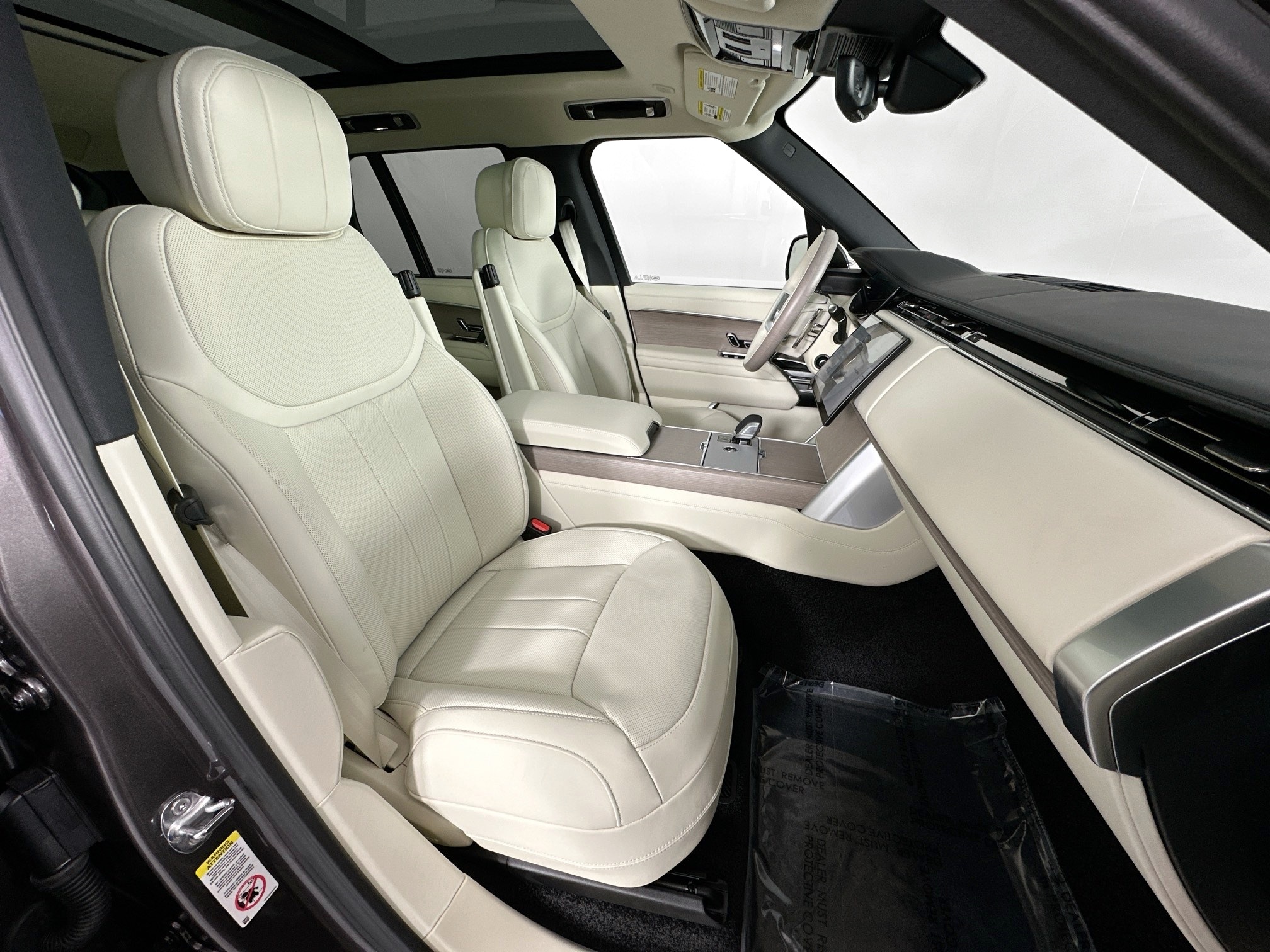 new 2025 Land Rover Range Rover car, priced at $128,180