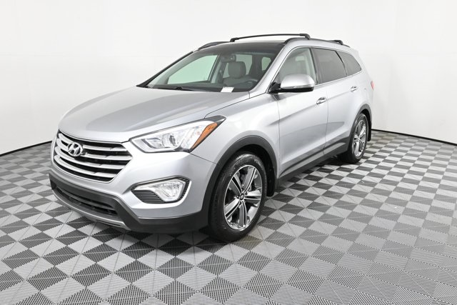used 2014 Hyundai Santa Fe car, priced at $9,500