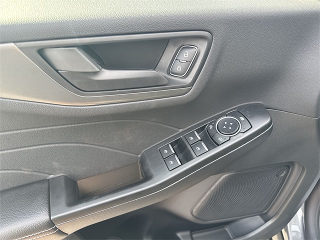 new 2025 Ford Escape car, priced at $30,332