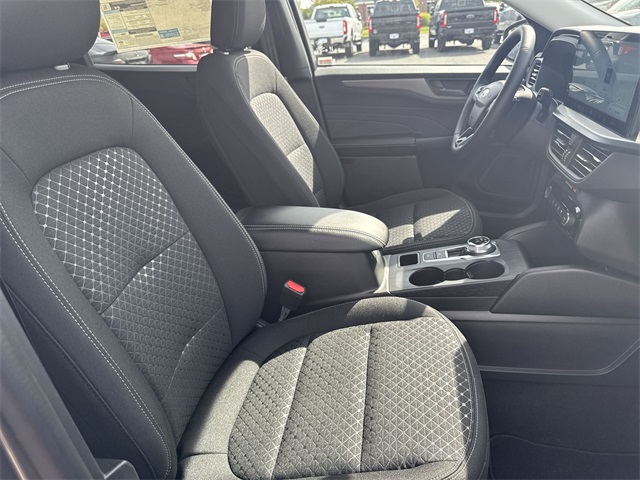 new 2025 Ford Escape car, priced at $30,332
