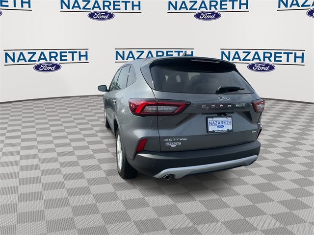 new 2025 Ford Escape car, priced at $30,332