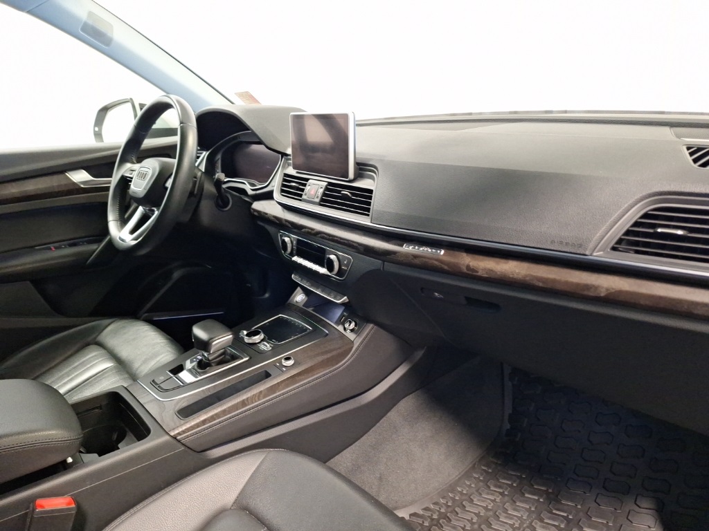 used 2019 Audi Q5 car