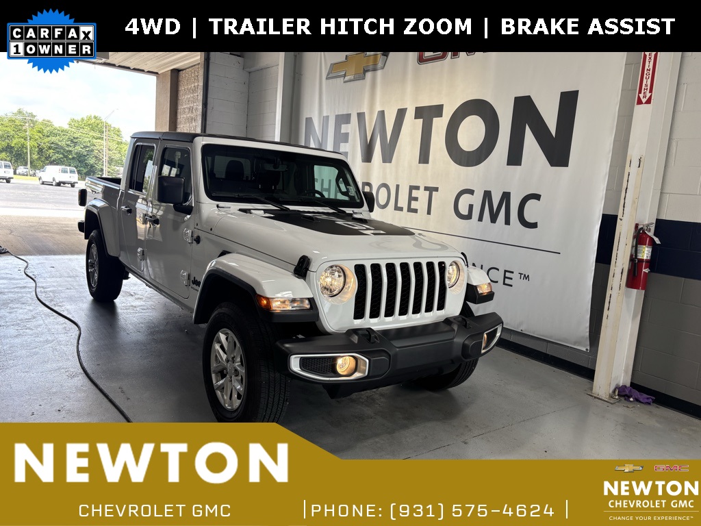 used 2023 Jeep Gladiator car, priced at $34,158