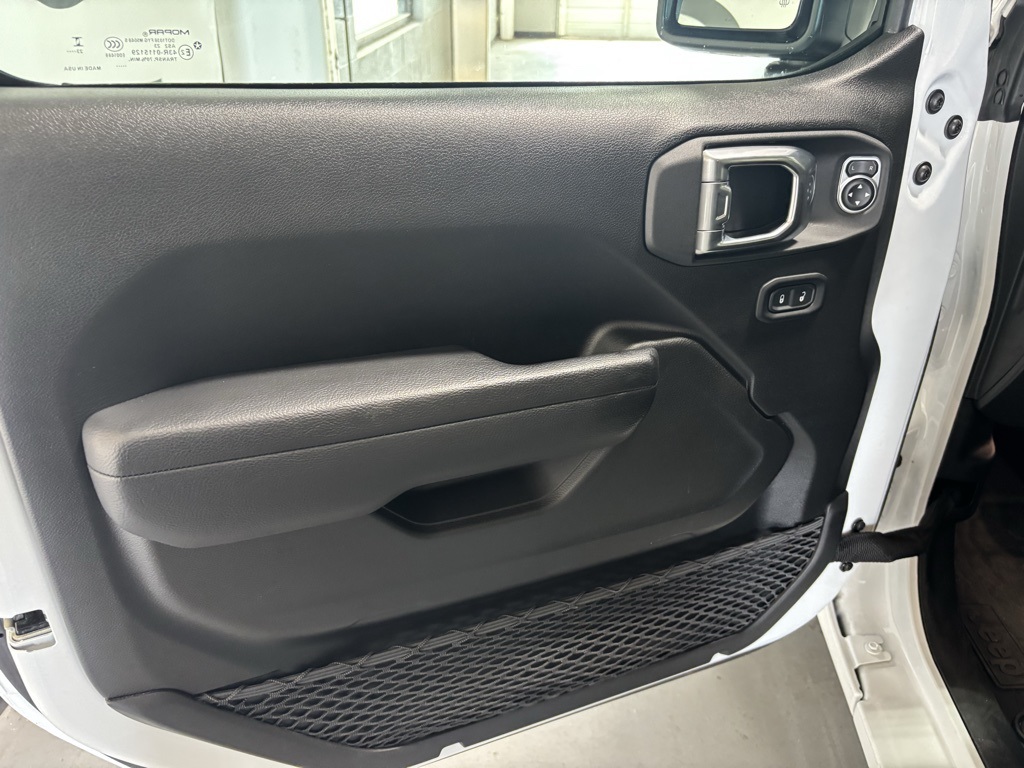 used 2023 Jeep Gladiator car, priced at $34,158
