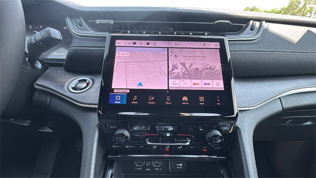new 2025 Jeep Grand Cherokee car, priced at $46,922
