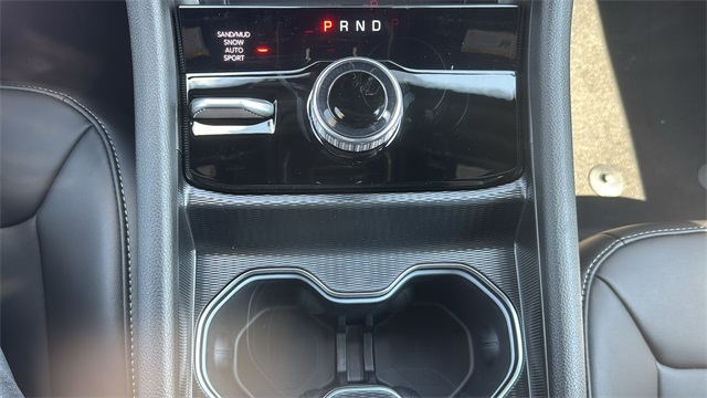 new 2025 Jeep Grand Cherokee car, priced at $46,922