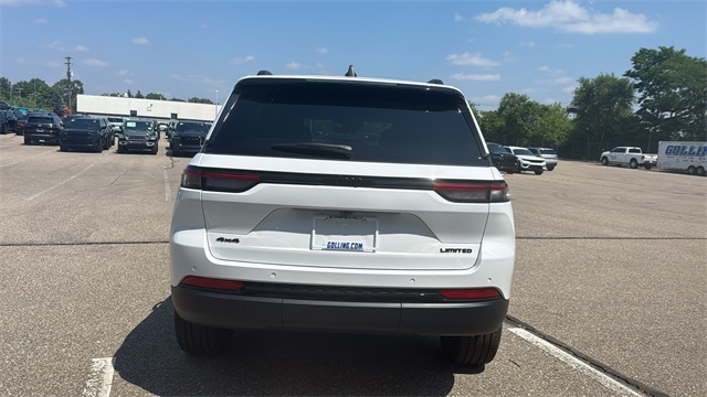 new 2025 Jeep Grand Cherokee car, priced at $46,922