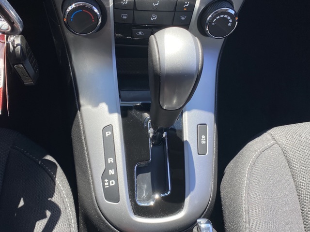 used 2014 Chevrolet Cruze car, priced at $9,122