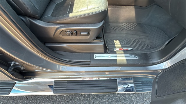 used 2021 Chevrolet Silverado 1500 car, priced at $44,995