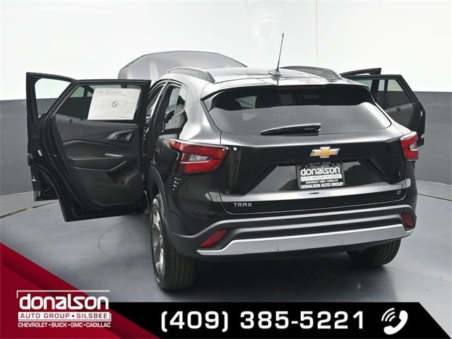 new 2026 Chevrolet Trax car, priced at $25,090