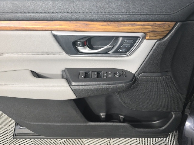 used 2018 Honda CR-V car, priced at $23,295