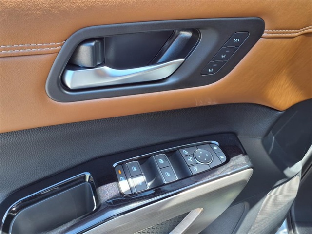 used 2024 Nissan Pathfinder car, priced at $39,800