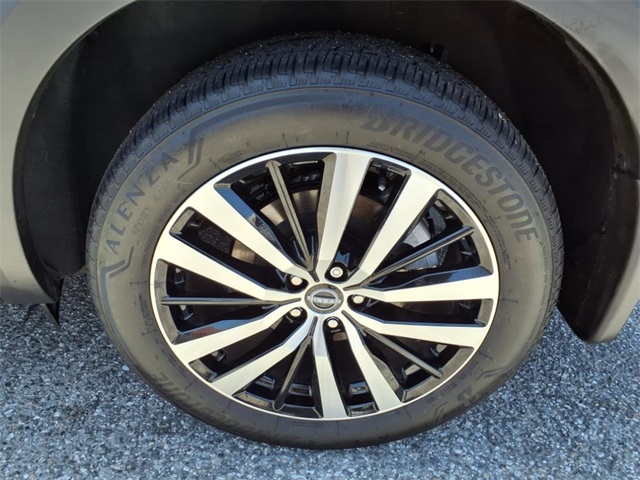 used 2024 Nissan Pathfinder car, priced at $39,800