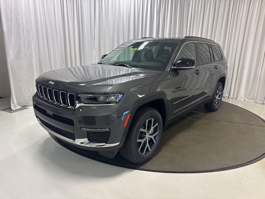 new 2025 Jeep Grand Cherokee L car, priced at $48,037