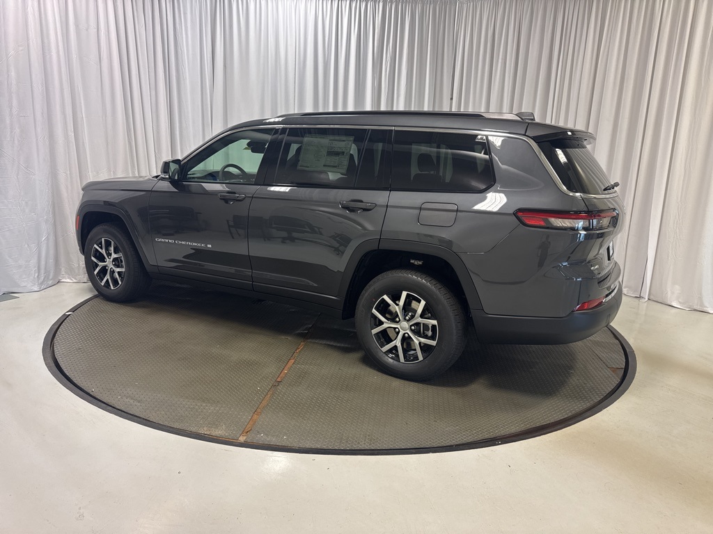 new 2025 Jeep Grand Cherokee L car, priced at $48,037