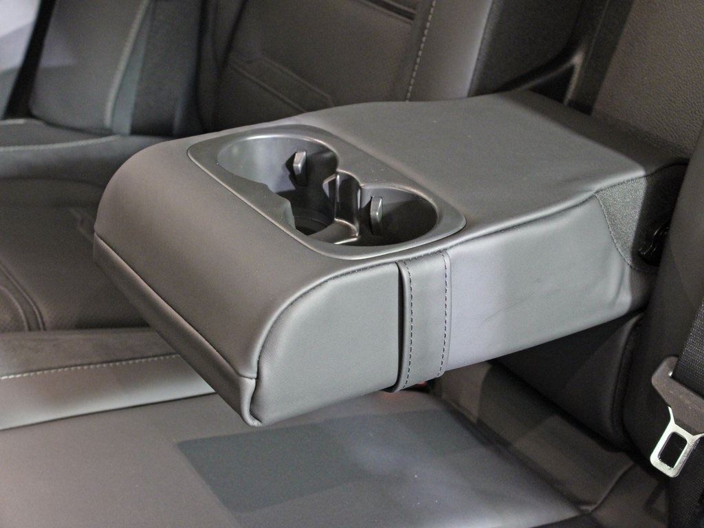 used 2025 Mercedes-Benz GLE car, priced at $84,989