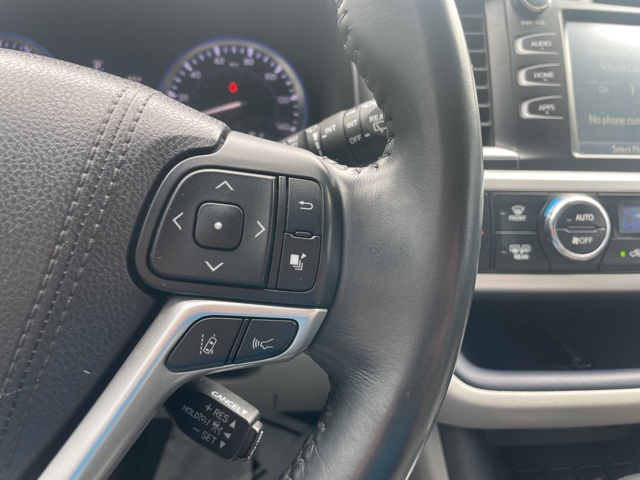 used 2017 Toyota Highlander car, priced at $25,555