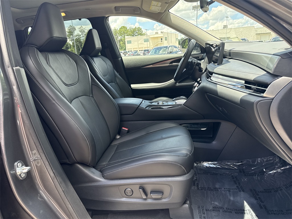used 2025 INFINITI QX60 car, priced at $43,998
