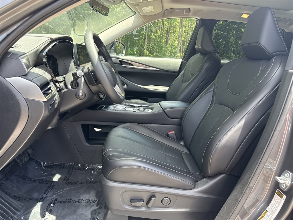 used 2025 INFINITI QX60 car, priced at $43,998