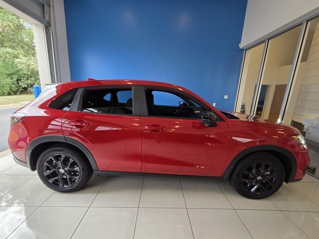 new 2025 Honda HR-V car, priced at $26,977