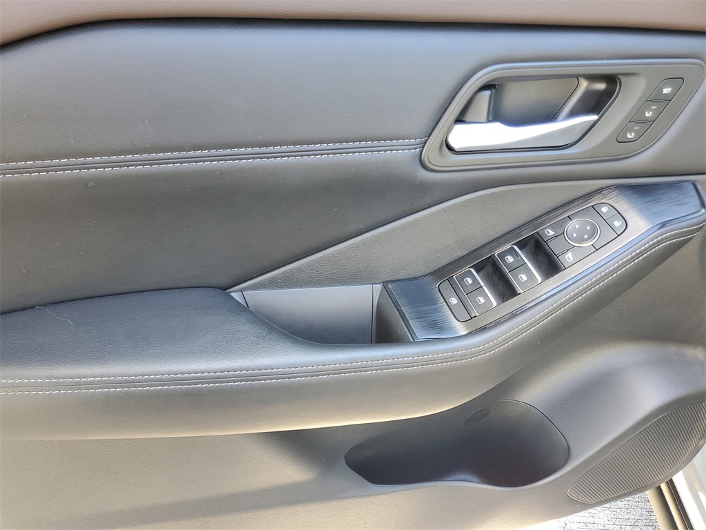 used 2022 Nissan Rogue car, priced at $21,770