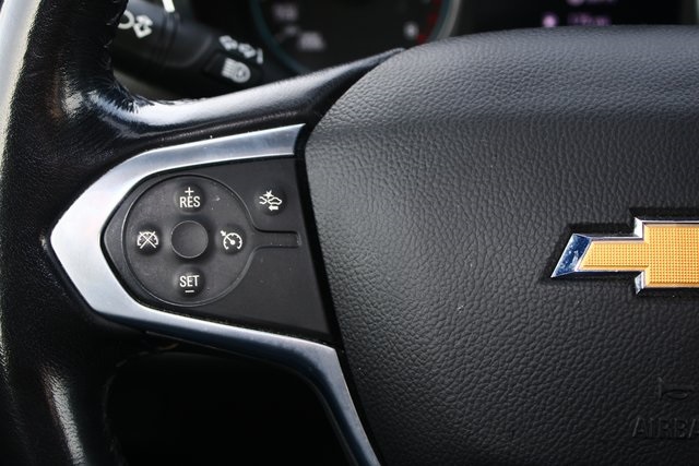 used 2022 Chevrolet Traverse car, priced at $27,106