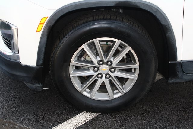 used 2022 Chevrolet Traverse car, priced at $27,106