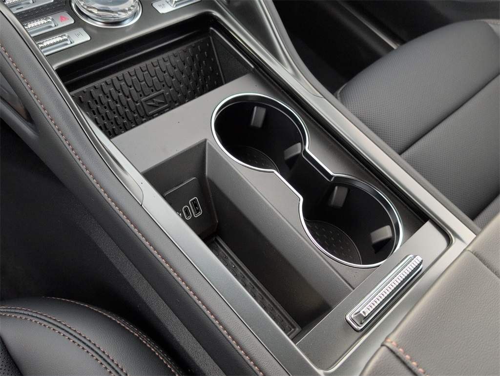 new 2025 Lincoln Nautilus car, priced at $56,914