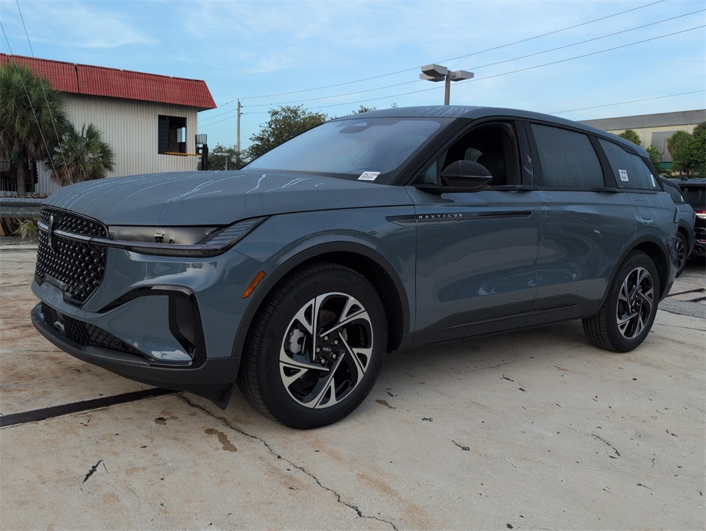 new 2025 Lincoln Nautilus car, priced at $56,914