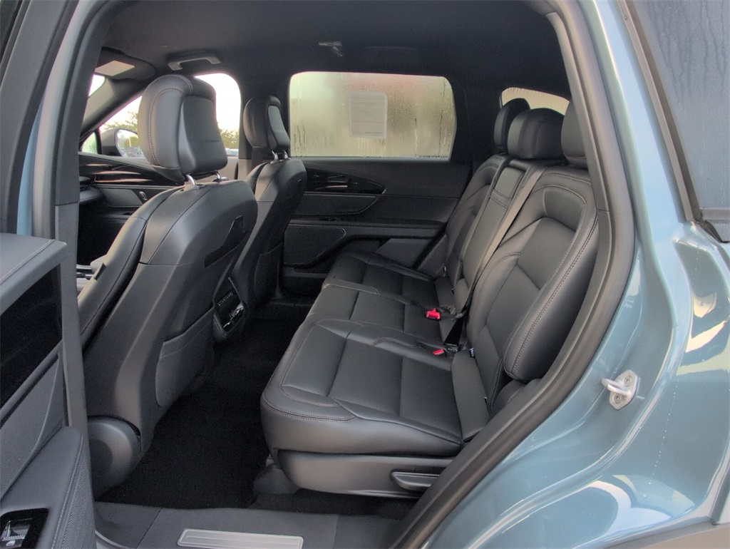new 2025 Lincoln Nautilus car, priced at $56,914