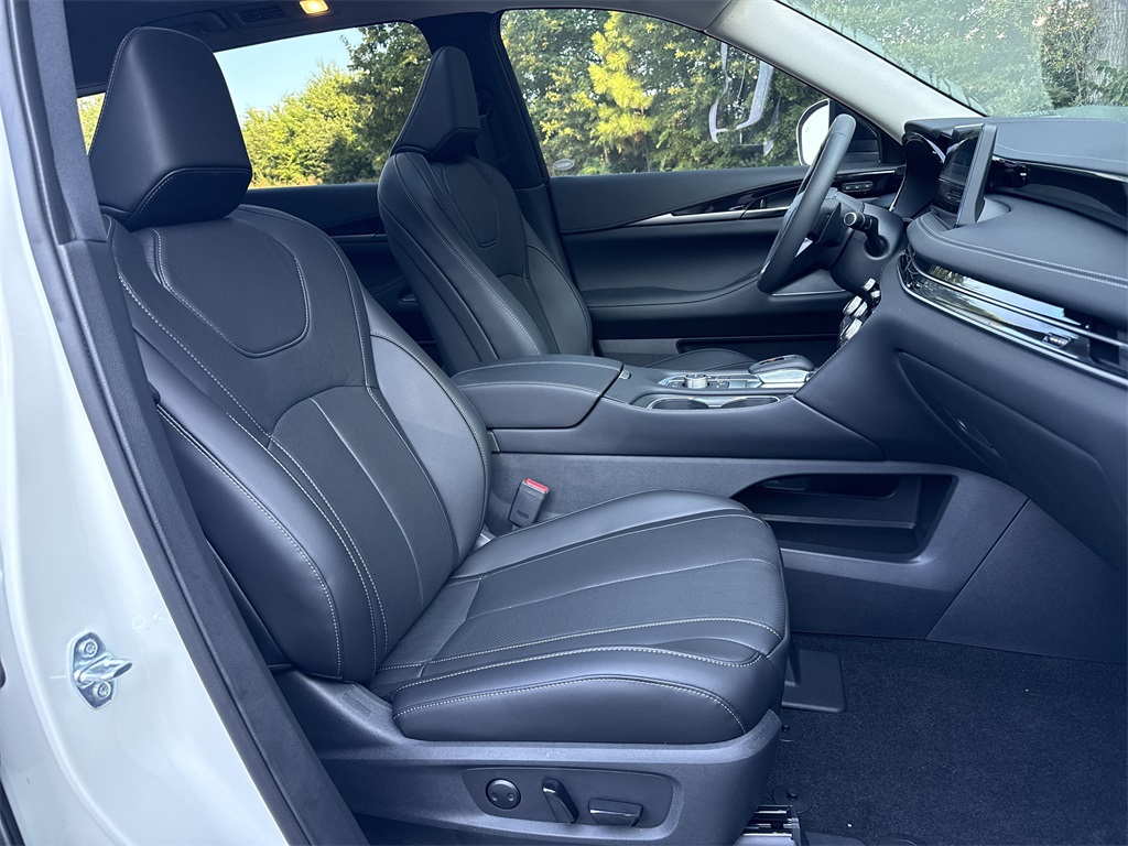 new 2025 INFINITI QX60 car, priced at $43,785