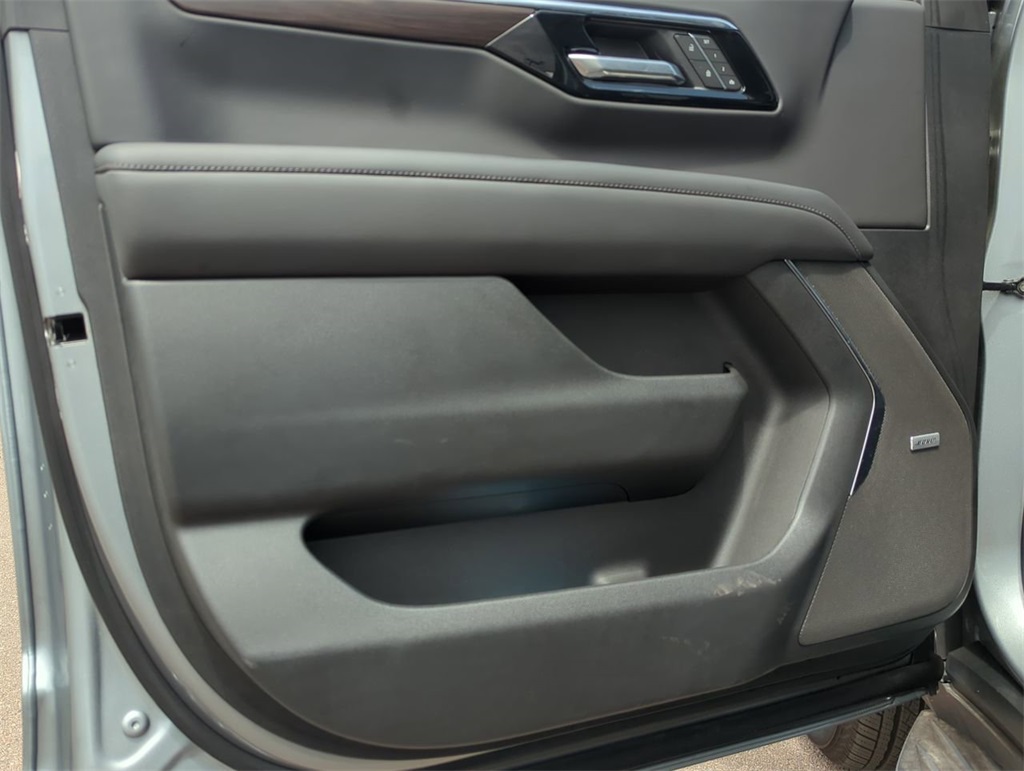 used 2025 Chevrolet Tahoe car, priced at $64,991