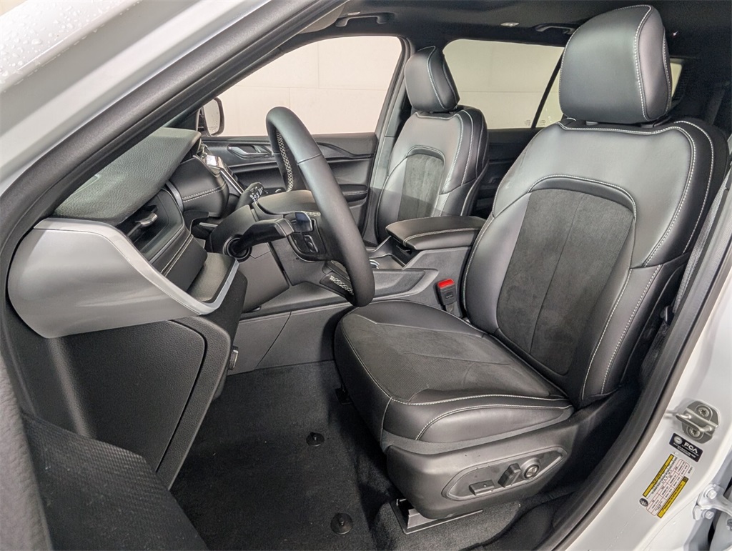 new 2025 Jeep Grand Cherokee L car, priced at $41,630