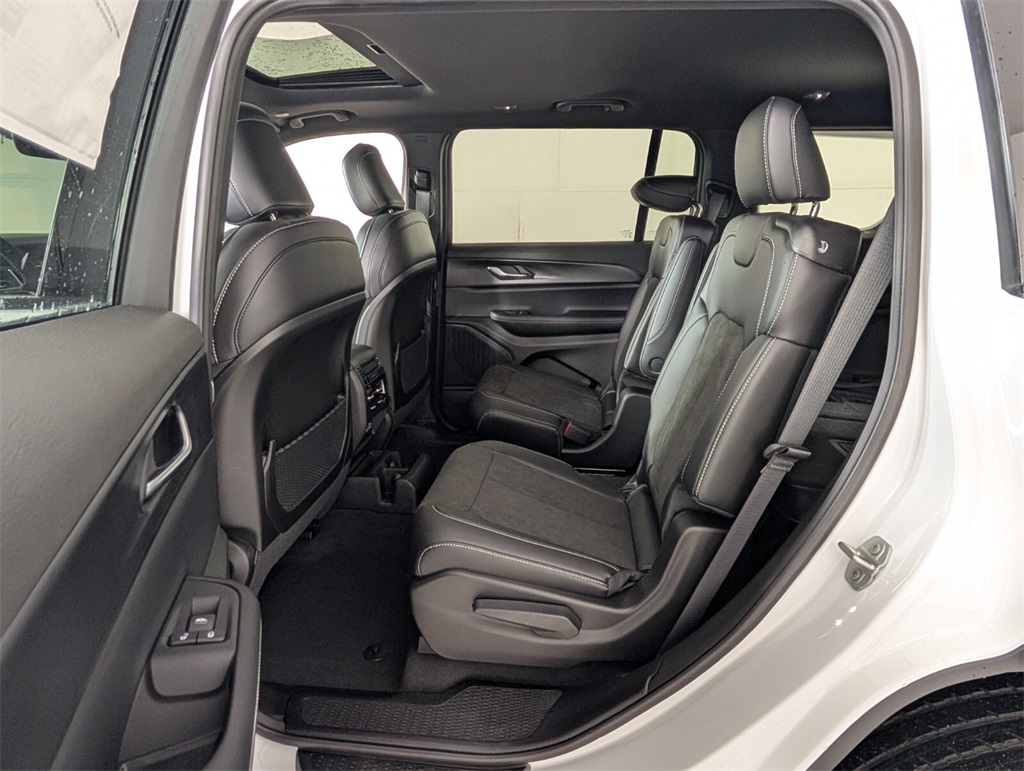 new 2025 Jeep Grand Cherokee L car, priced at $41,630